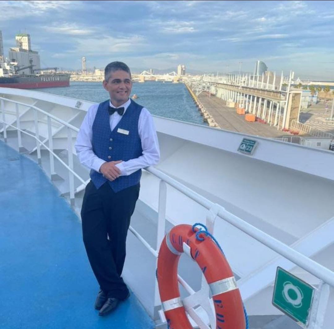 Imagem de um navio de cruzeiro